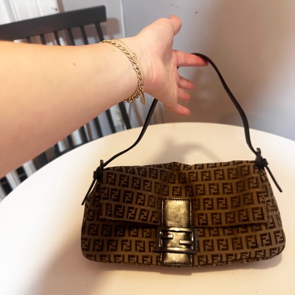 Vintage FENDI Monogram Baguette - Y2K Shoulder Bag - Picture 9 of 16
